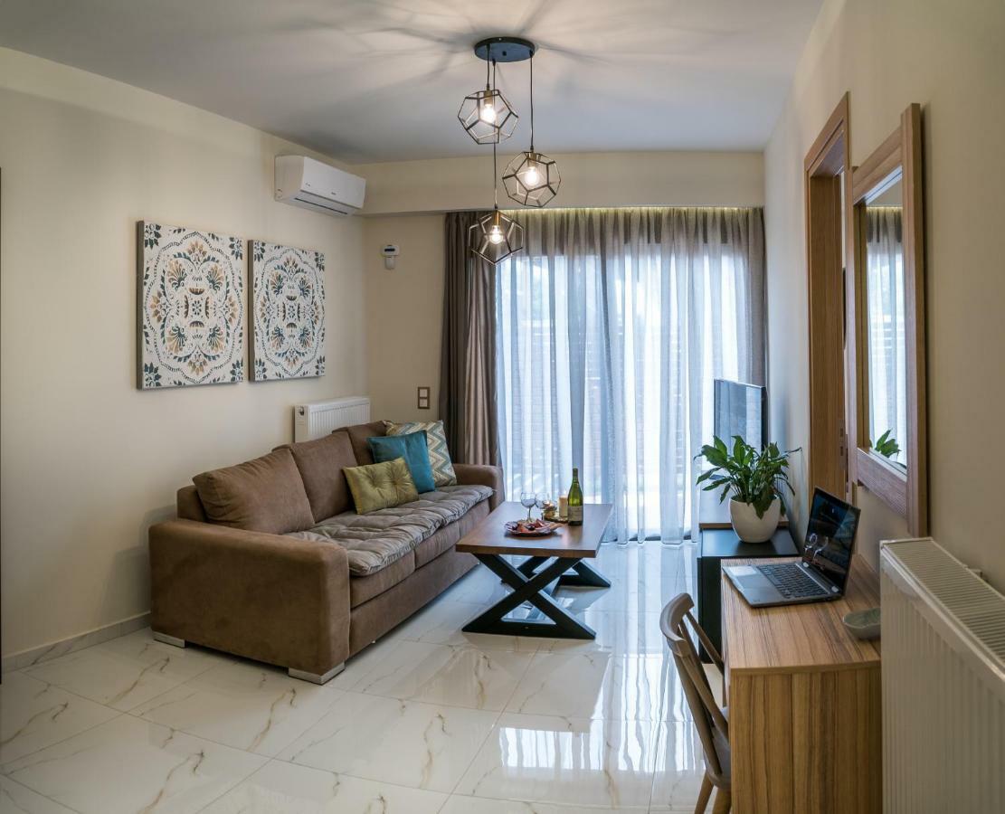 Lemar Luxury Apartments ヘルソニソス エクステリア 写真