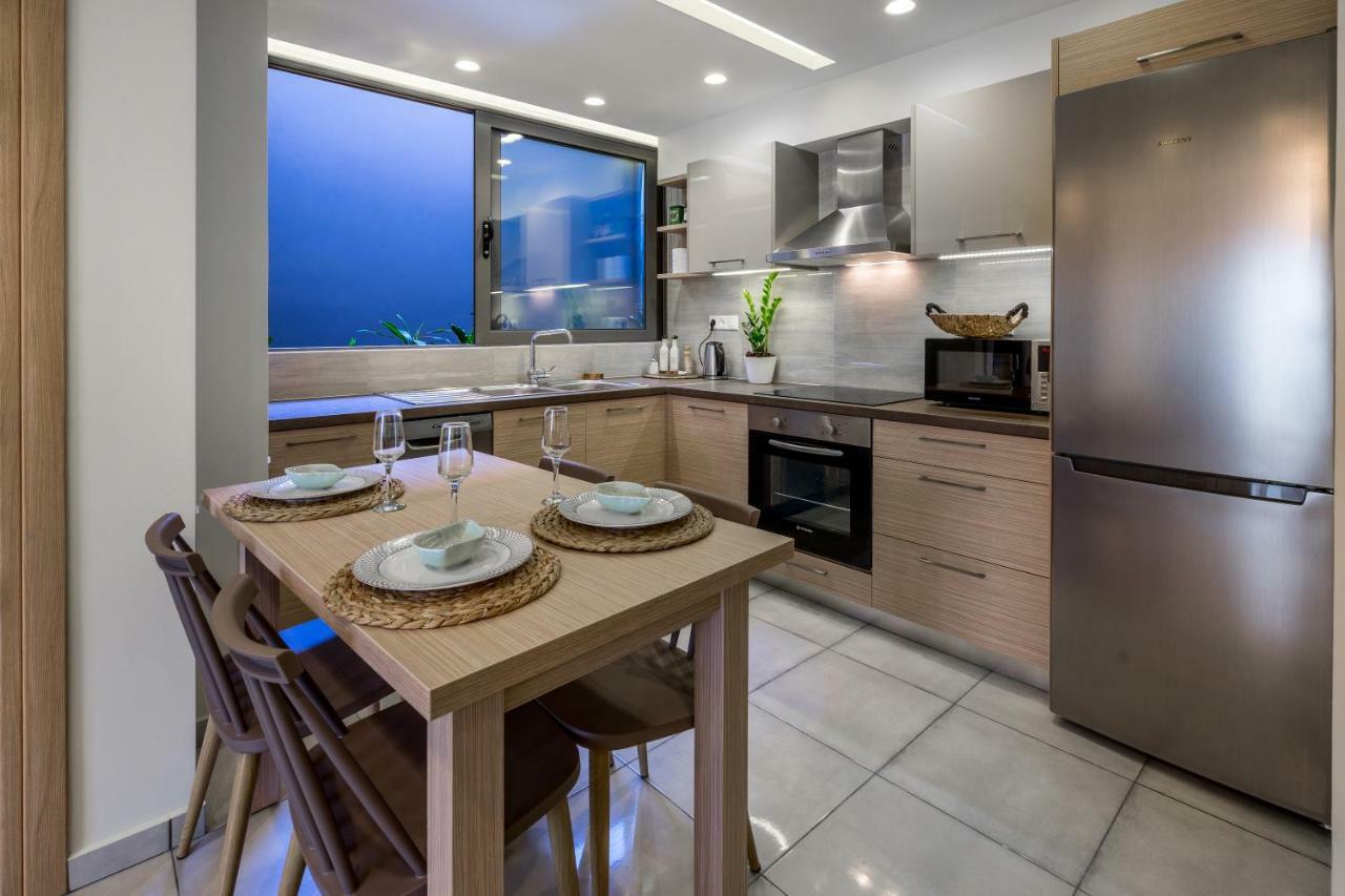 Lemar Luxury Apartments ヘルソニソス エクステリア 写真